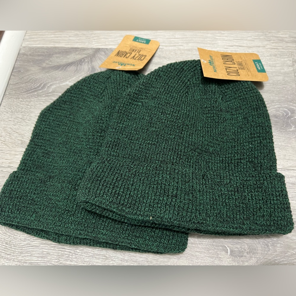 NWT Northeast outfitters cozy cabin beanie - 2 pack